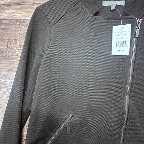 Matty M Black Bomber Jacket with Long Sleeves and Soft Texture - Picture 5 of 14